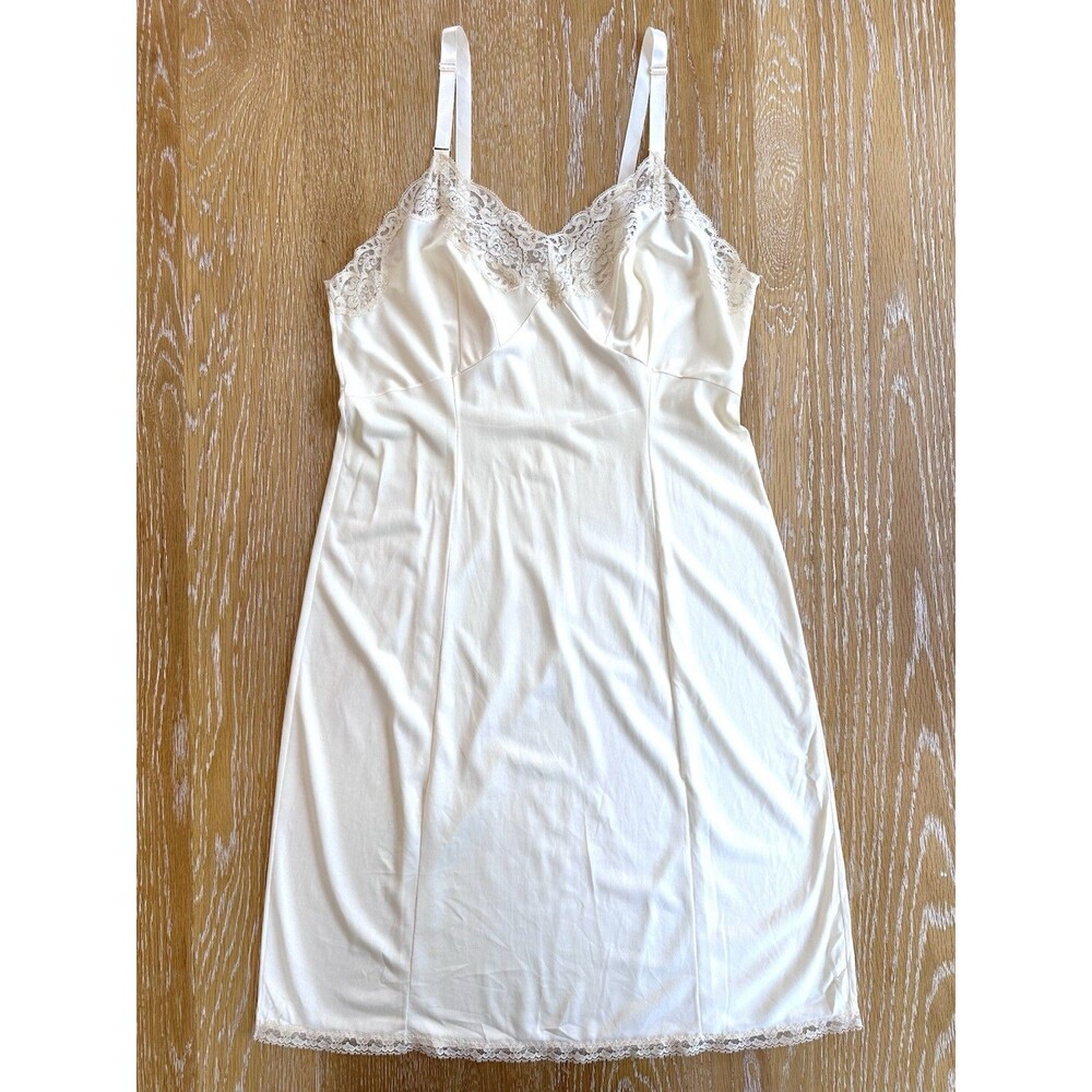 Vintage Women’s Wonder Maid Full Slip Dress Beige Size 40